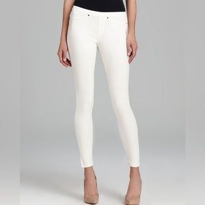 HUE Original Denim Leggings Essential Jeggings Stretch Mid-Rise In White BNWT
